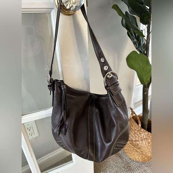 Coach Handbags - Coach Leather Hobo Bag